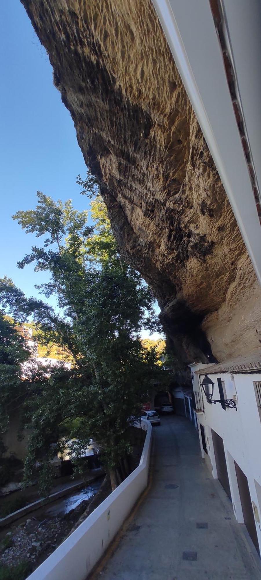 Casa Cueva Las Chicas Del Puente Setenil De Las Bodegas Eksteriør billede