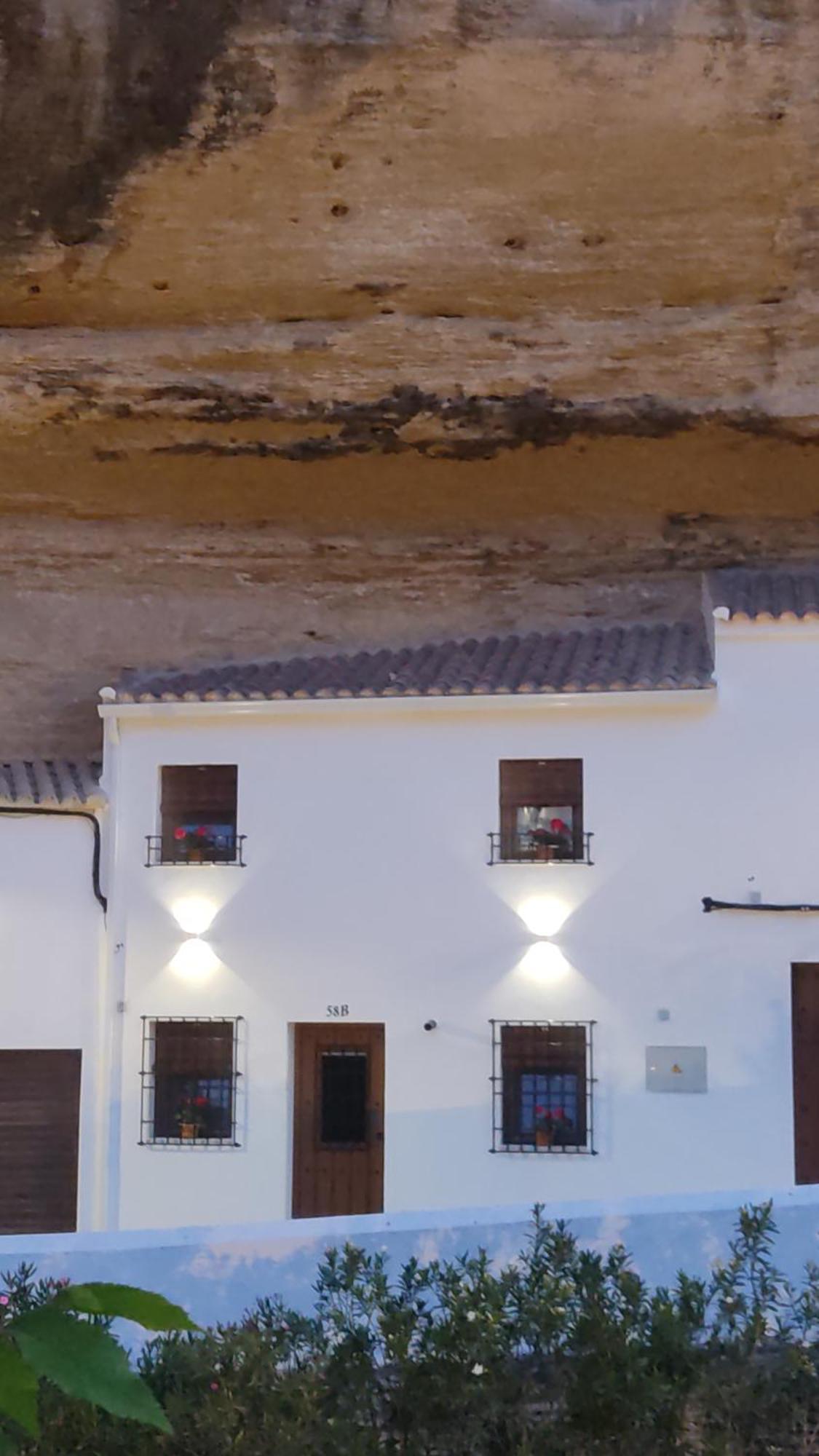 Casa Cueva Las Chicas Del Puente Setenil De Las Bodegas Værelse billede